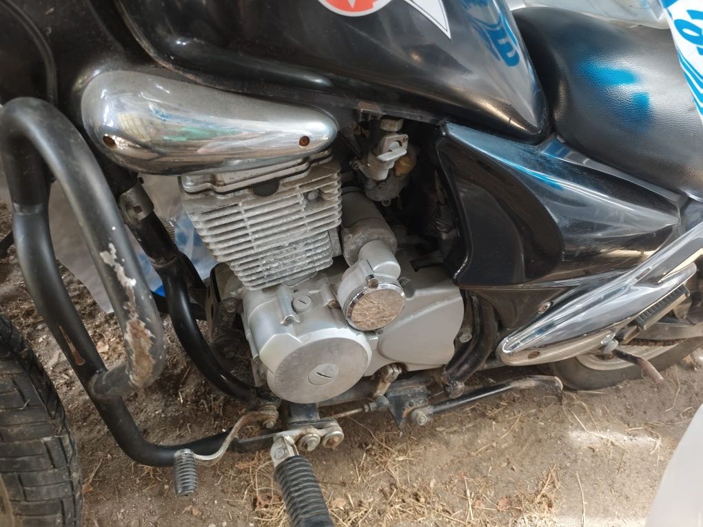 Sprzedam motor na części