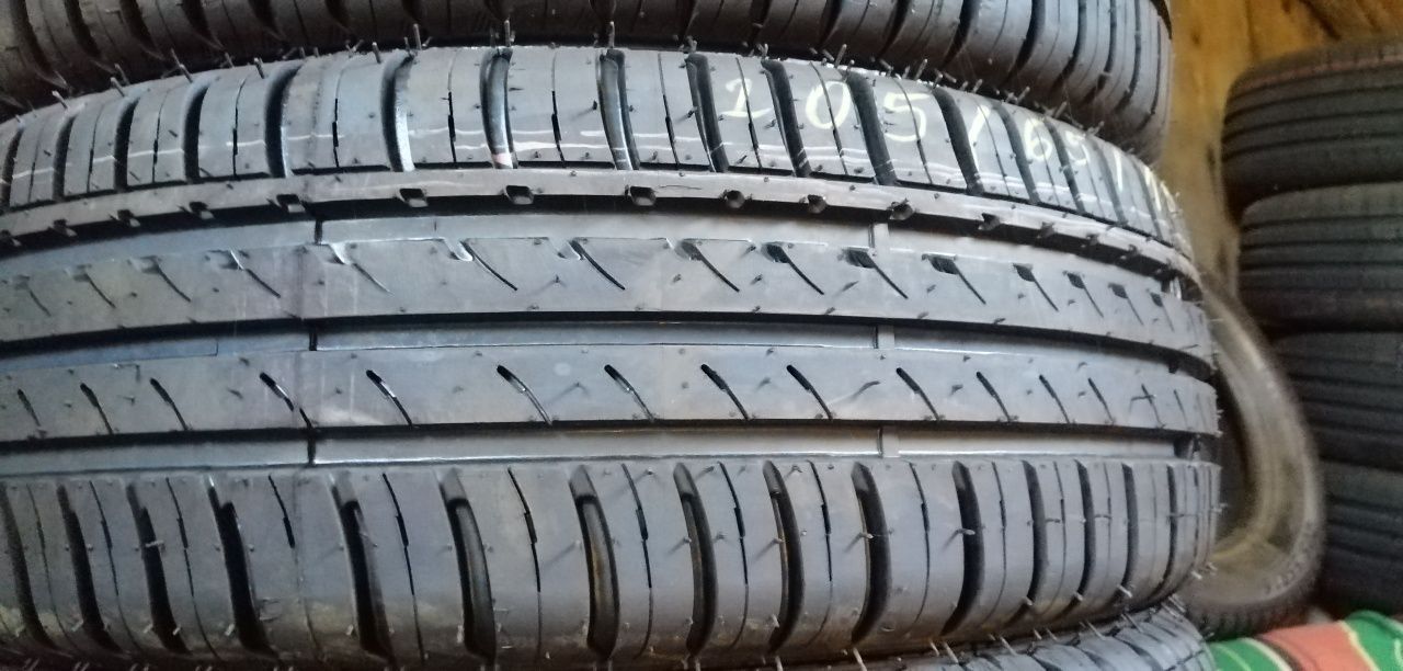 205/65R15 BIEŻNIKOWANE zbliżone do 205/70R15 np Subaru, Suzuki