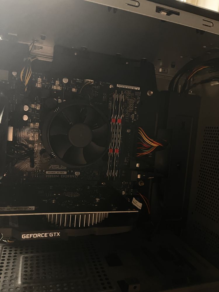 Komputer gamingowy i5 GTX 1650 / 16 GB / RGB / gotowy do gry