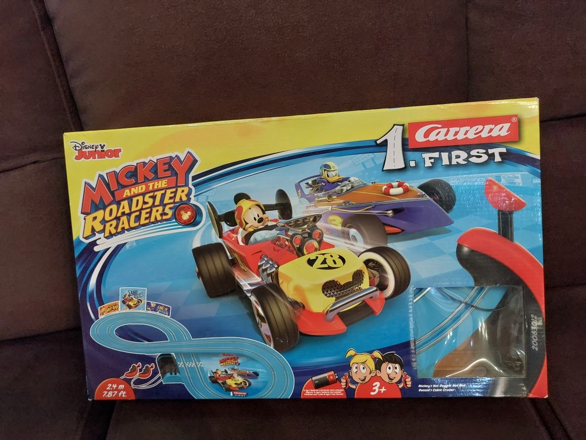 Tor wyścigowy 2,4 metra Disney Junior Mickey and the Roadster Racers