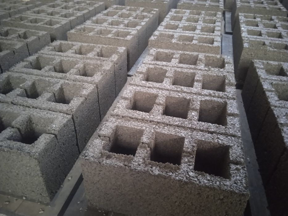 Шлакоблок 19*19*39 і 12*19*39