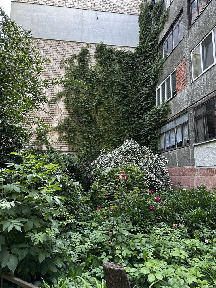 Продам 1-к квартиру з ремонтом на Героїв Майдану