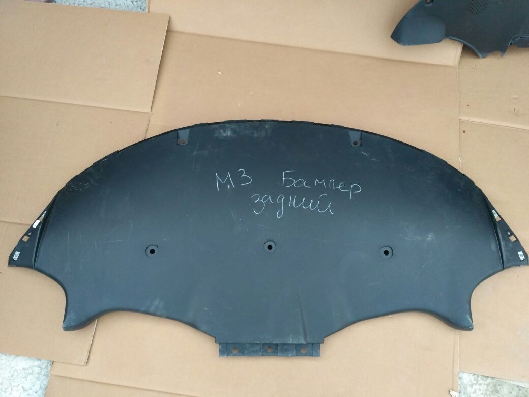 Захист бампера заднього нижній Tesla Model 3  1100838-00-C