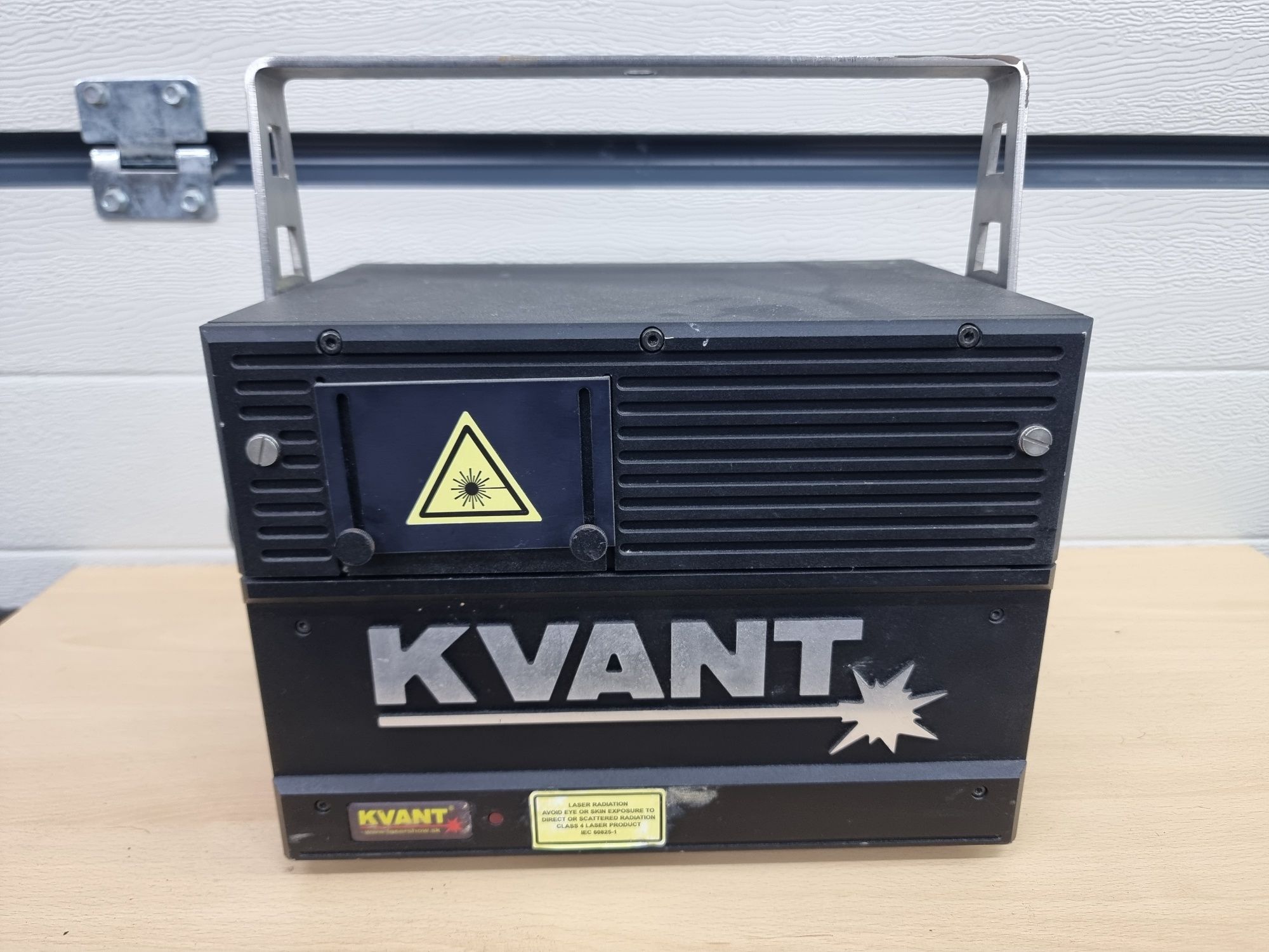 Profesjonalny laser estradowy Kvant Spectrum 1600mw nowy 16tys