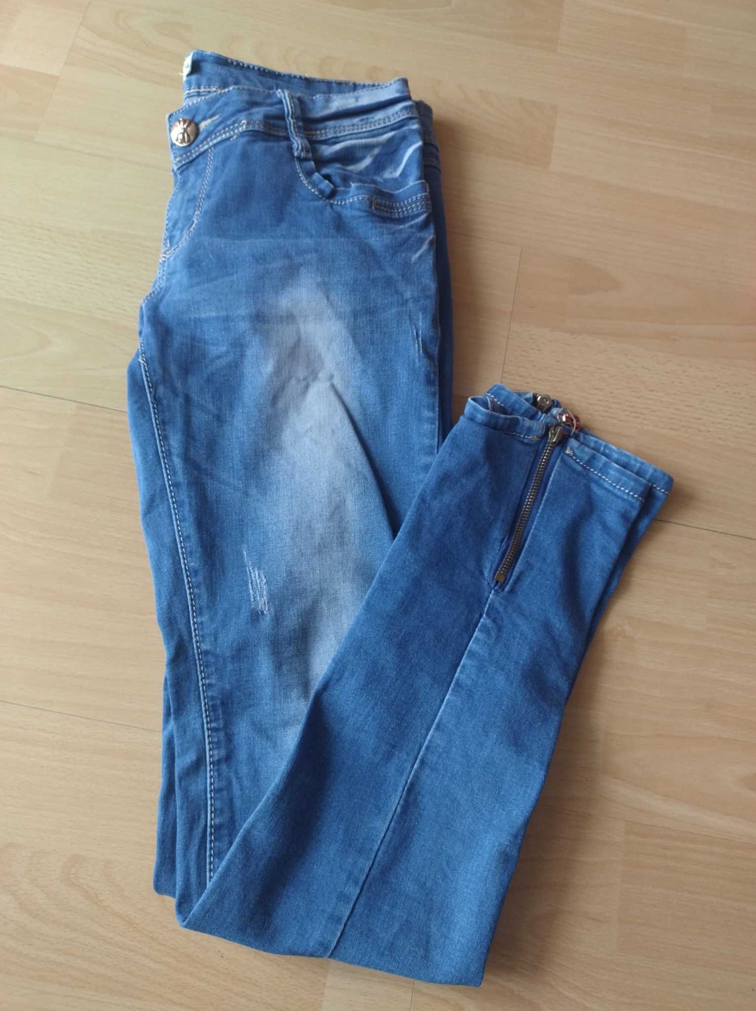 Jeansy biodrówki z zamkami i zdobieniami, rozm. 40