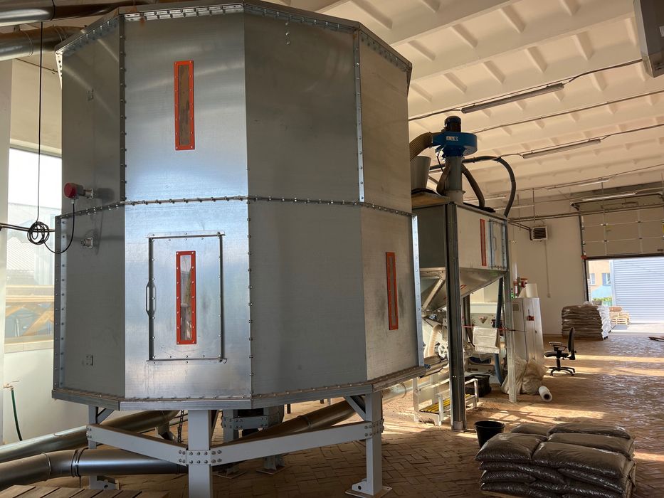 POLSKI zbiornik buforowy z wygarniaczem