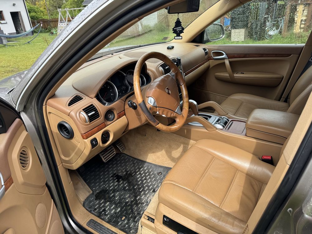 Porache Cayenne 4.5 v8