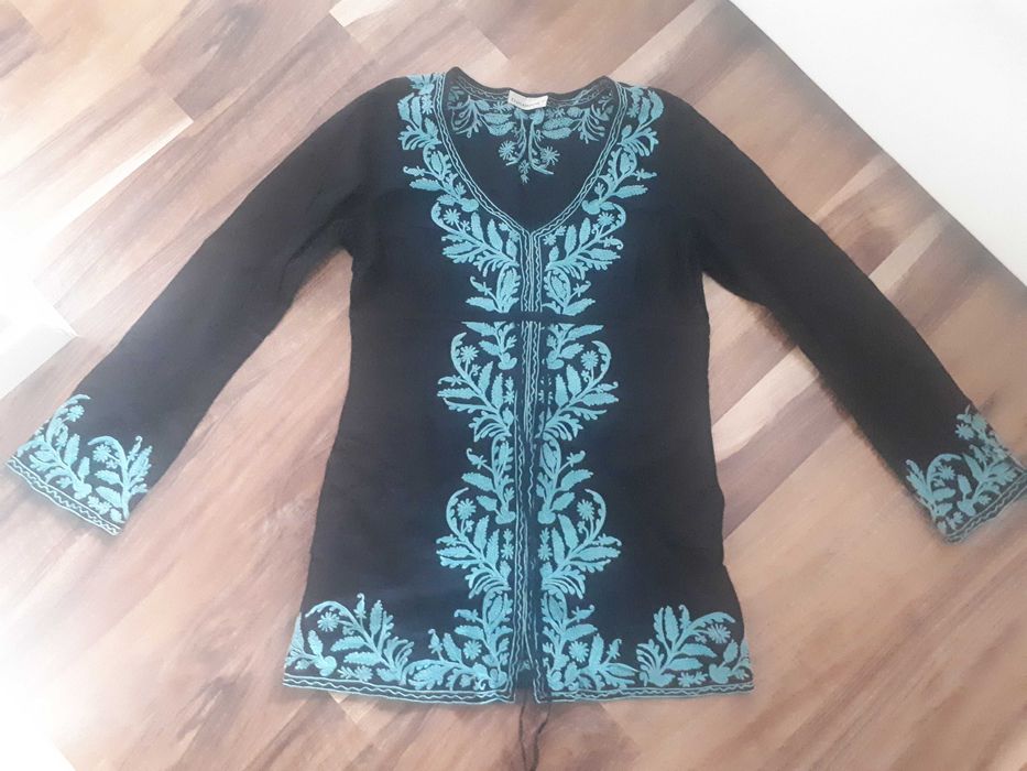 Tunika haftowana