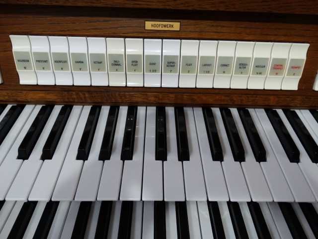 Cyfrowe organy kościelne Johannus Opus 1210  deluxe