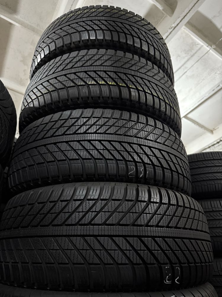 235/55 r17 Goodyear Vector 4 season gen1+