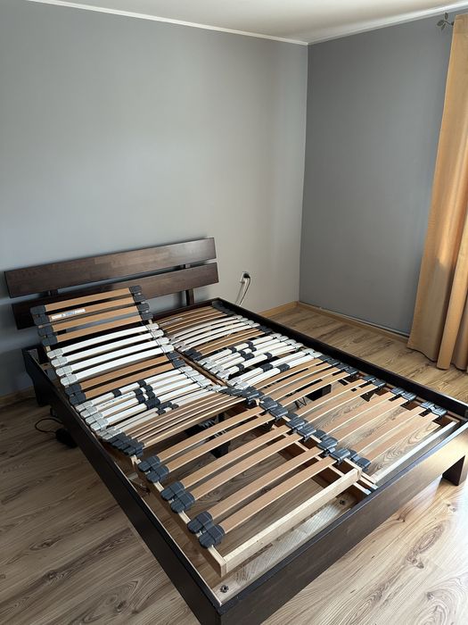 Łóżko drewniane brązowe 140x200 stelaże elektryczne łóżko dwuosobowe