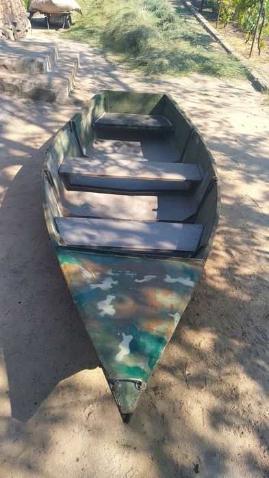 Продам лодку алюміній