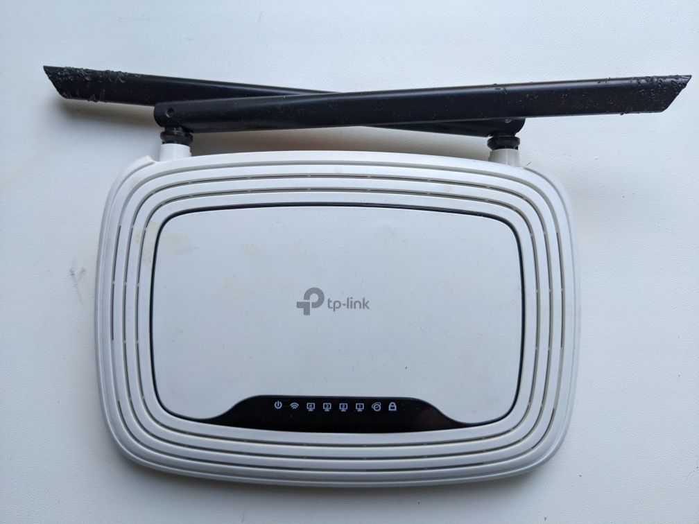 Wi-Fi роутер TP-Link 841N