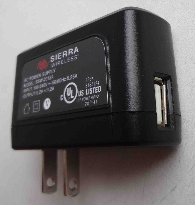 Зарядное устройство Sierra 5.2V 1.2A SSW2012A адаптер