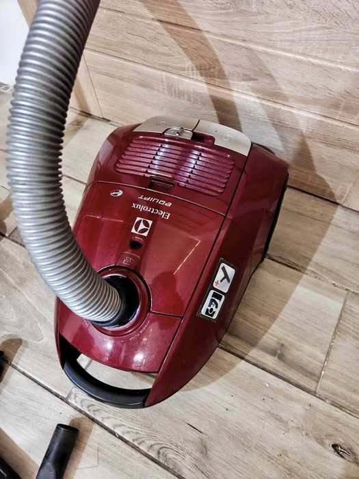 Odkurzacz workowy Elektrolux Bardzo mocny  stan bdb