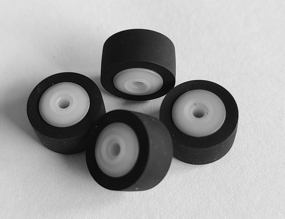 Rolki Unitra kpl 4 szt 13x8x2