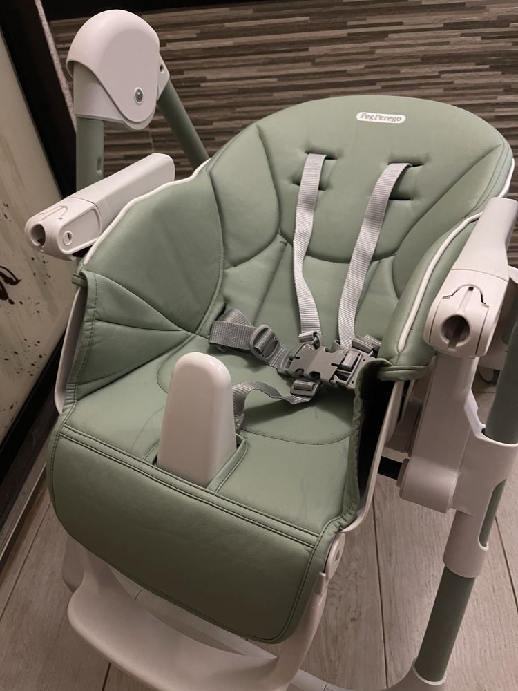 Стульчик для кормления Peg-Perego Prima Pappa Follow Me Мятный