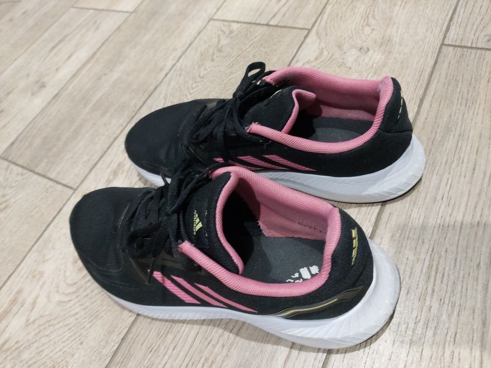 Buty sportowe adidas  Runfalcon  Rose Tone r.39 i 1/3