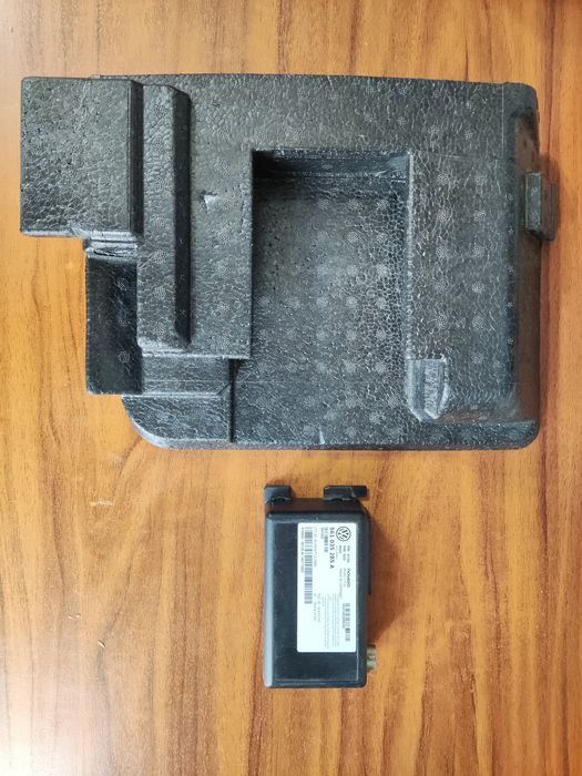 Блок VW Passat b7,8 NMS 11-19 USA 561035285А лоток 3AA97128A0А