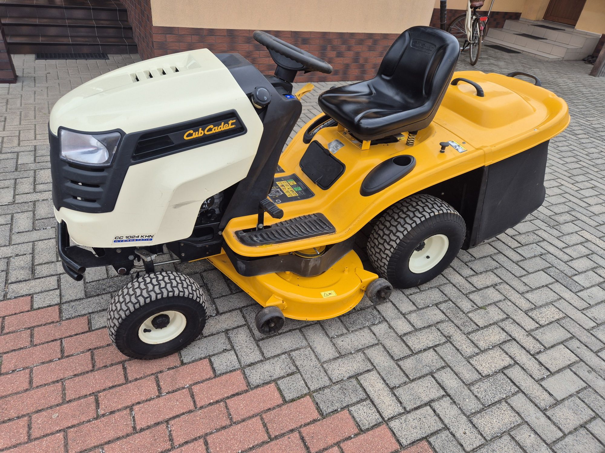 Traktorek kosiarka cub cadet cc 1024