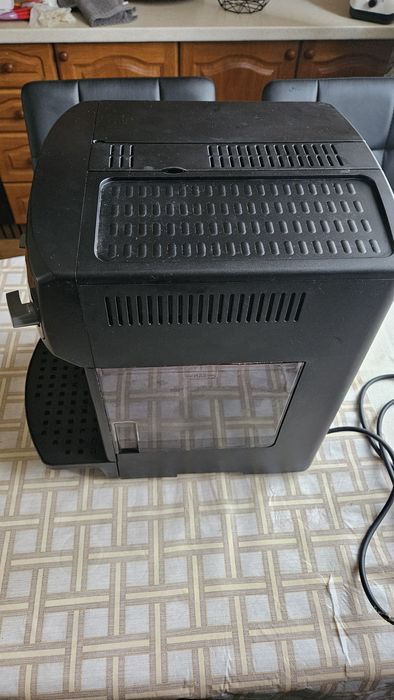 Кавомашина delonghi esam 2600