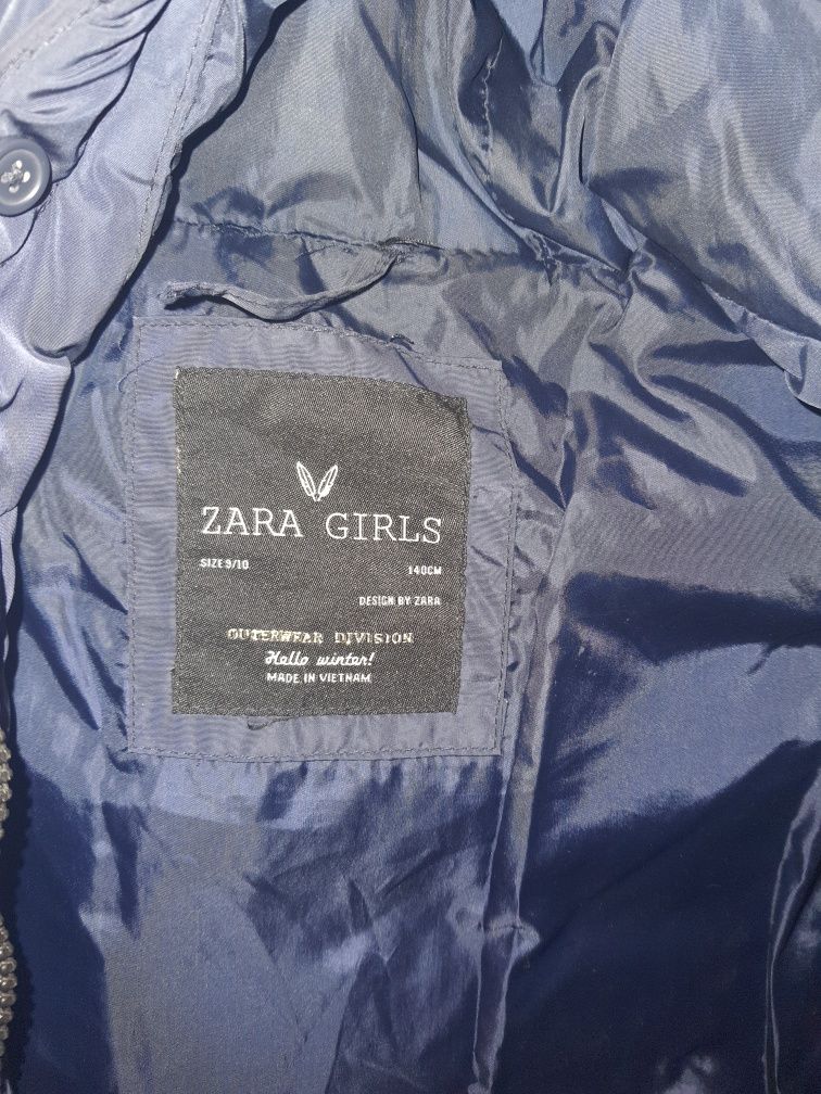 Zara Kurtka puchową dla dziewczynki  granatowa 140
