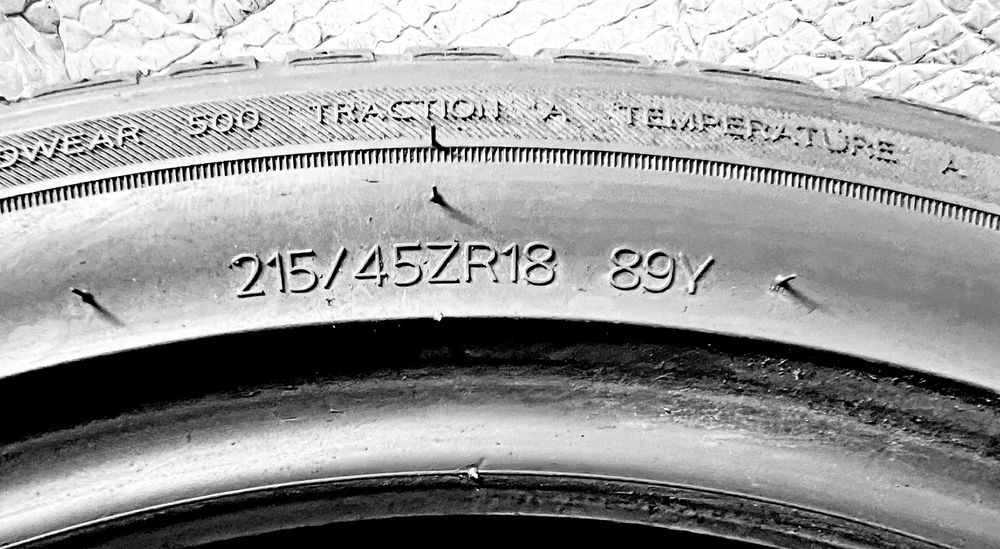 Шини Б/в 215.45.18 пара Hankook