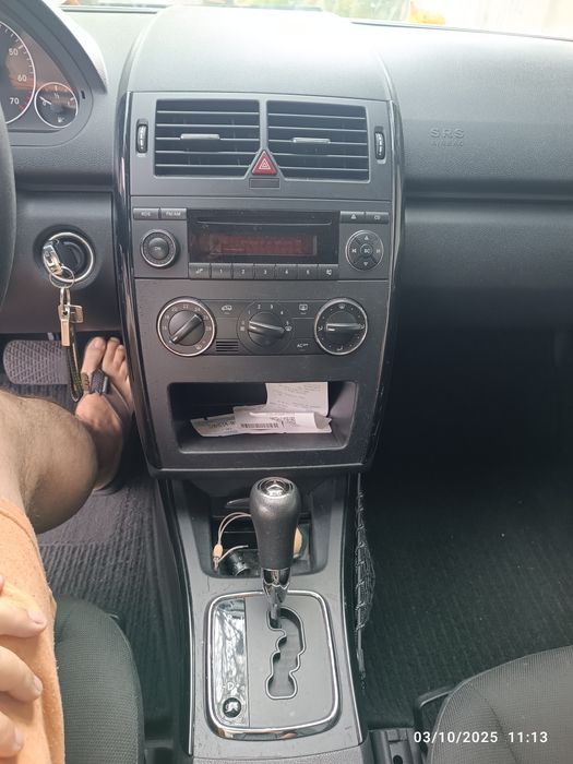Vende se 2 carros ,Volvo XC 70 com 327 mil KMS,Mercedes A150  120milkm