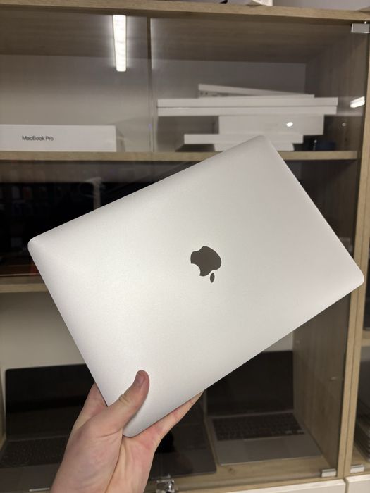 Macbook Pro 2017 16/512gb, стан як новий, в оригіналі
