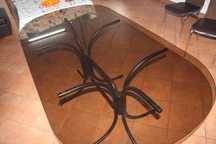 Mesa de tampo de vidro