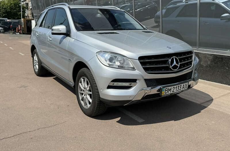 Mercedes-benz M-Class 2012 року