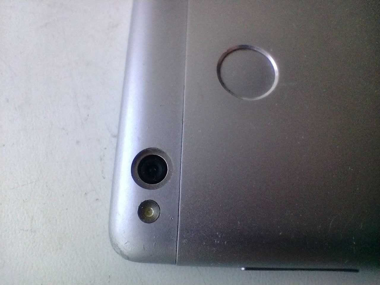 Смартфон Xiaomi Redmi Note 3 на запчастини