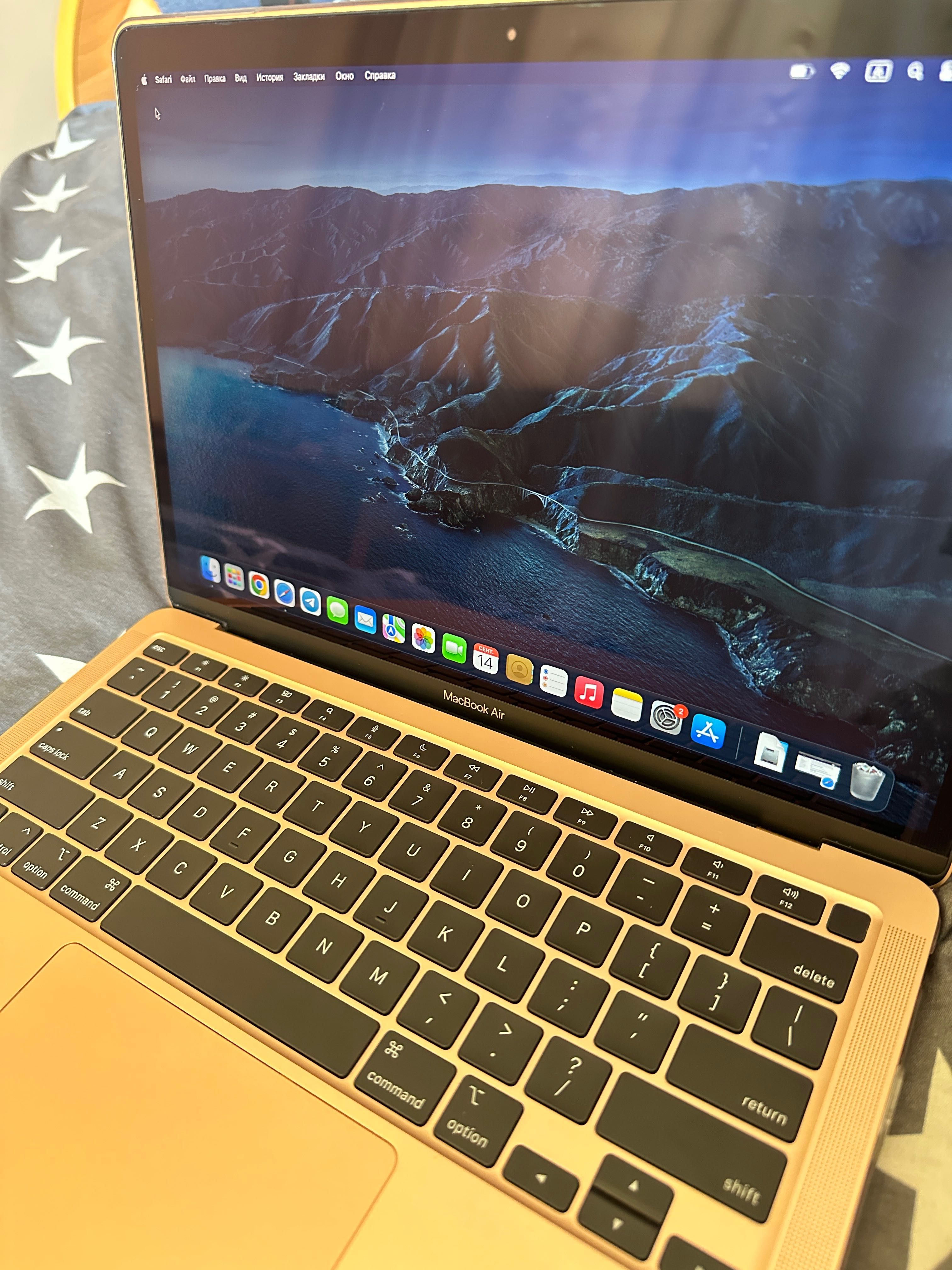 MacBook Air M1 2020 Gold