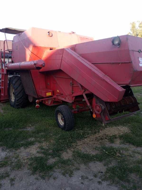 Kombajn zbożowy Sampo