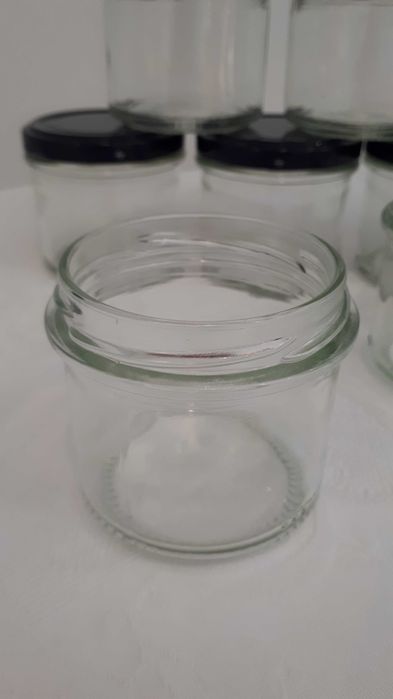 Frascos vidro compota novos c/tampa.
Modelo moderno Bonta Bruni. 130ml