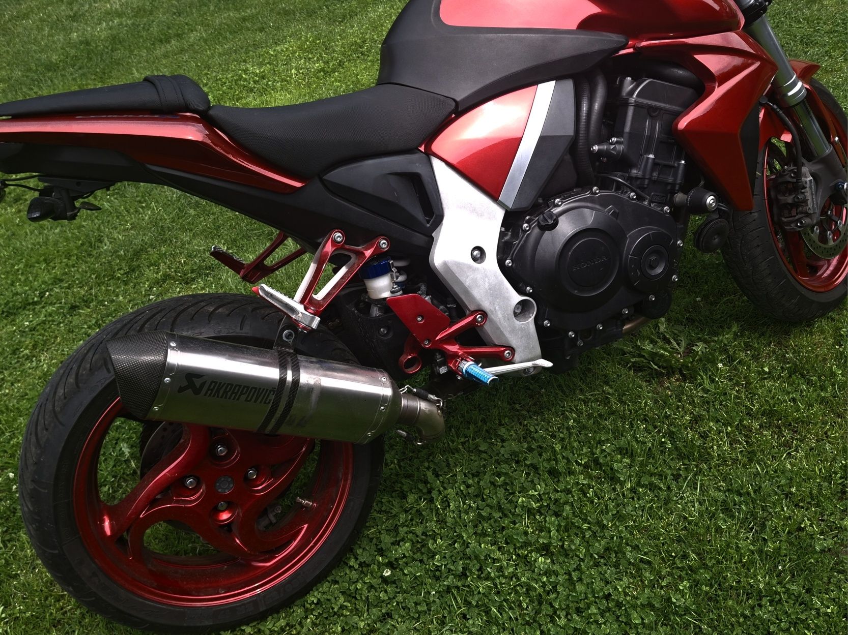Cb1000r rok 2010