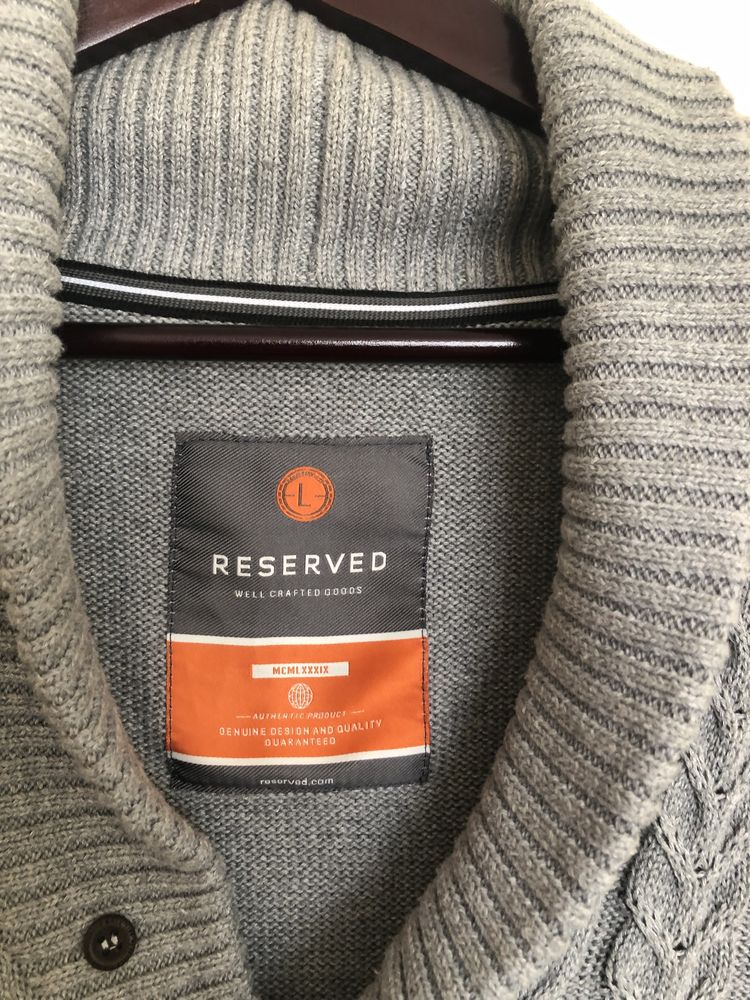 kardigan Reserved