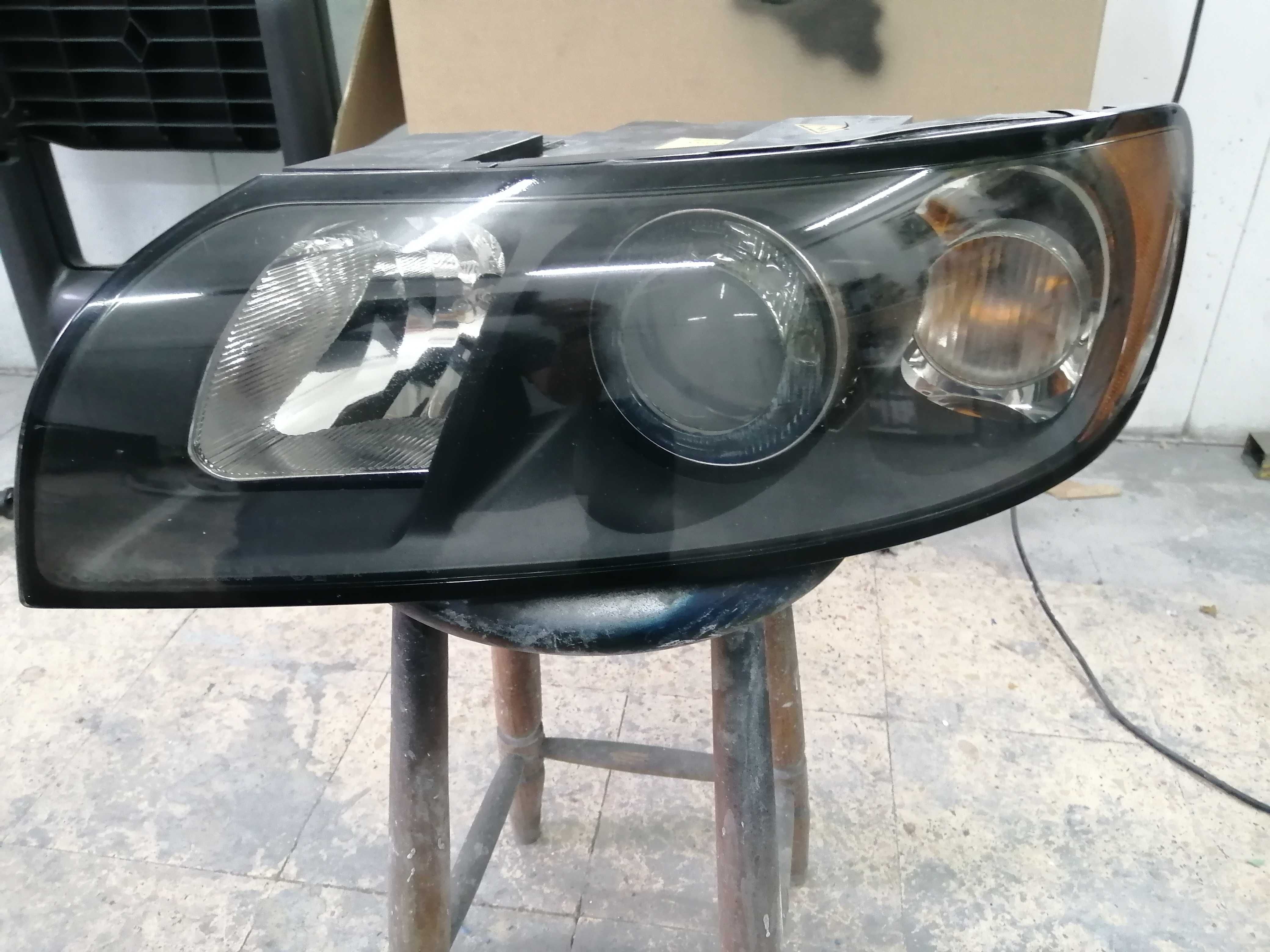 Farol de Volvo S50 lado esquerdo usado original