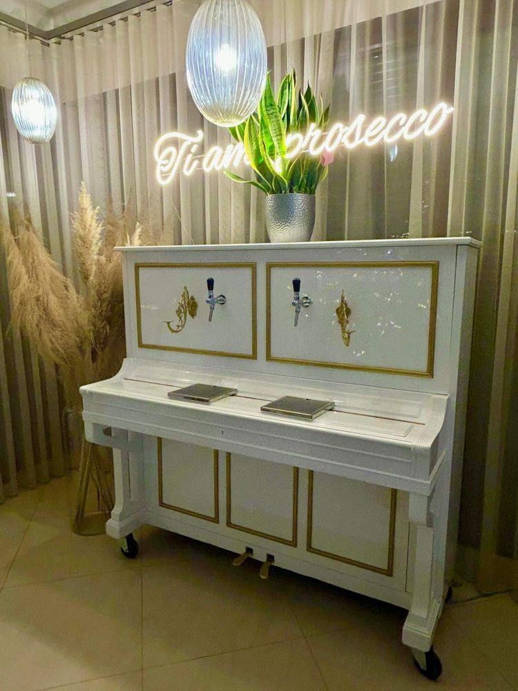 Atrakcje Prosecco Van Piano Drink Bar Prosecco/ FotoBudka360
