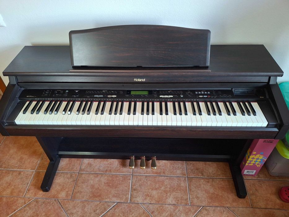 Piano digital Roland