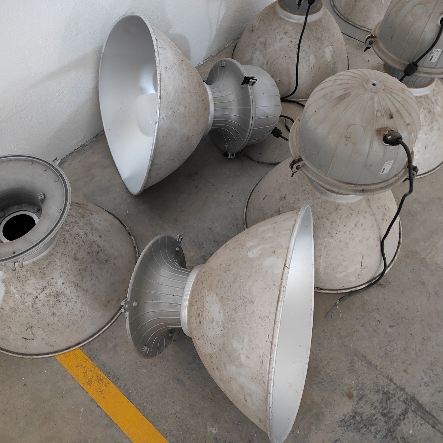 Candeeiro industrial
