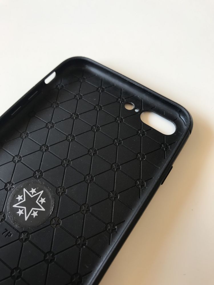 Silikonowe etui/case na iPhone 7+ z magnesem, czarne