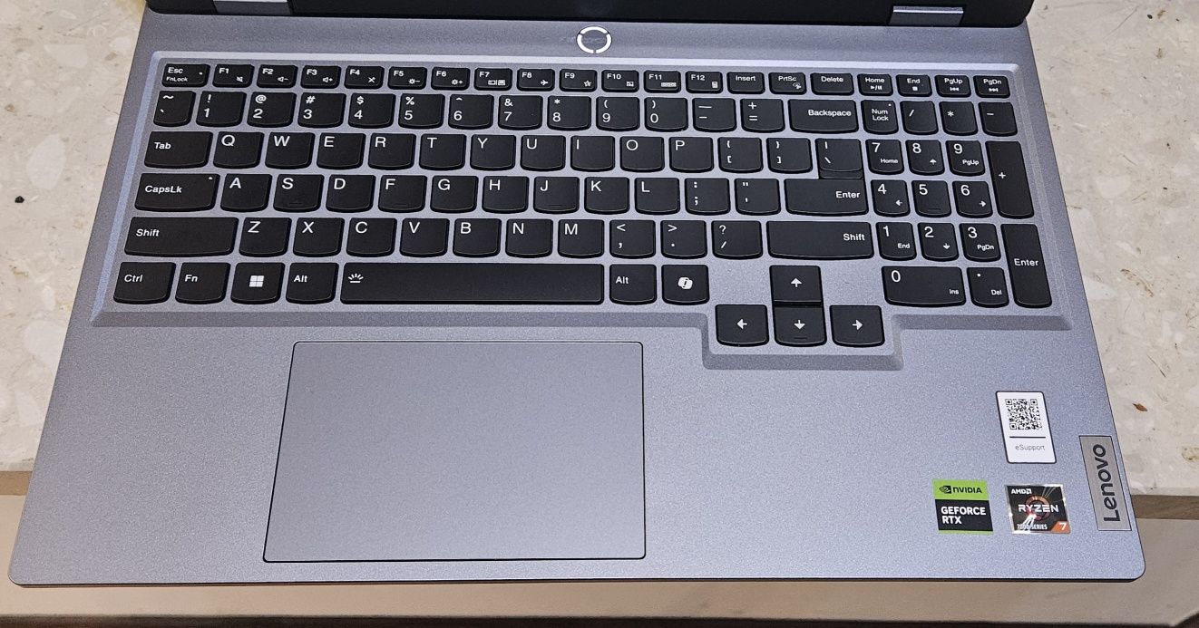 3207/N/24 Laptop Gamingowy Lenovo LOQ 15ARP9 16/512GB