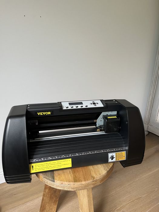 Ploter tnący i rysujacy Vevor KI 375A