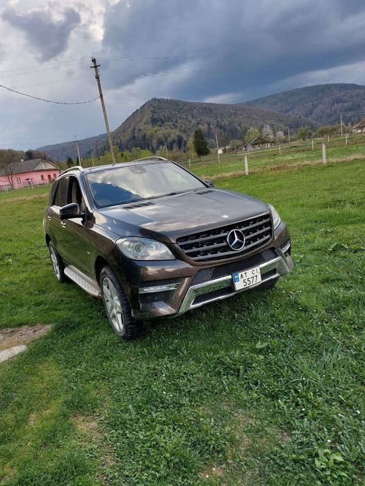 Автомобіль ML350