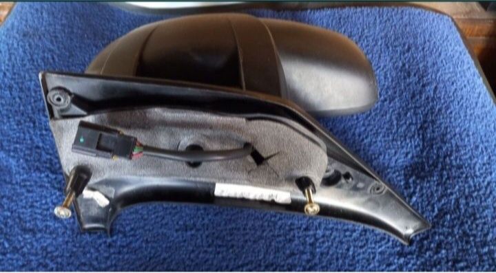 Podgrzewane R e n a u l t II 2 M o v a n o