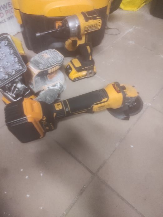 Zestaw narzędzi DeWalt całość
