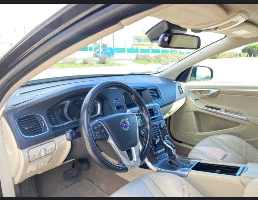 Volvo v60 d6 plug-in