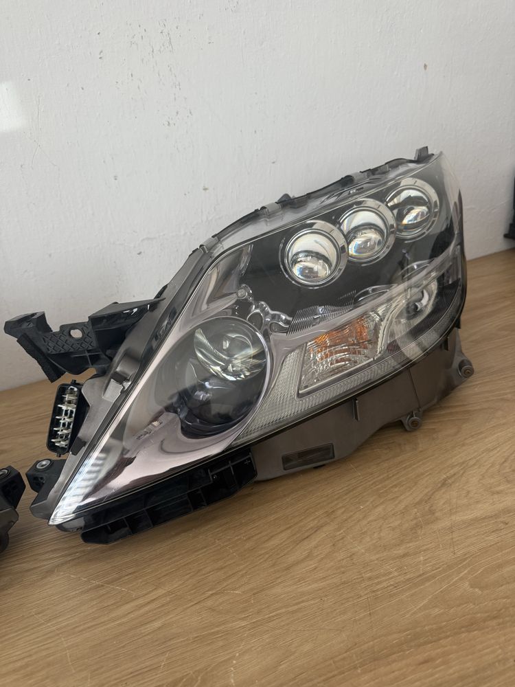 Lampy przod, przednie Lexus LS600H kompletne, idealne
