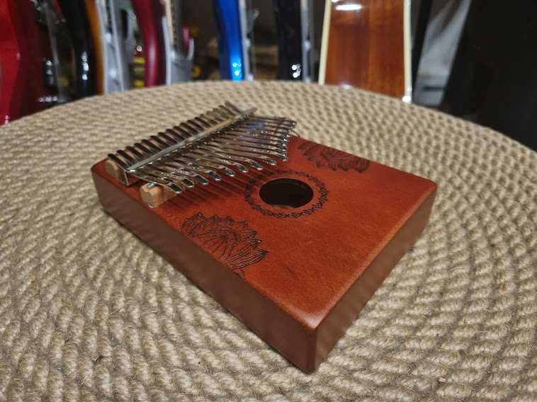 Kalimba Hluru KHG-Red kalimba 17 głosowa